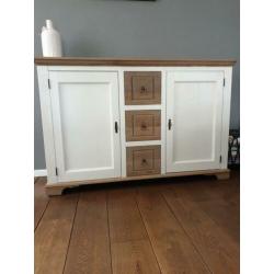 Landelijk dressoir