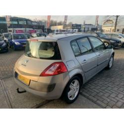 Renault Mégane 1.6-16V Privilège Luxe Ac/ecc ! Cruise ! Nieu