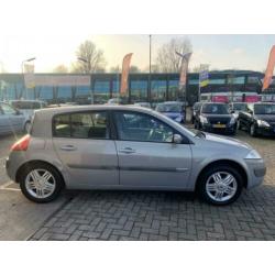 Renault Mégane 1.6-16V Privilège Luxe Ac/ecc ! Cruise ! Nieu