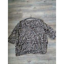 Soepel vallende top maat 46