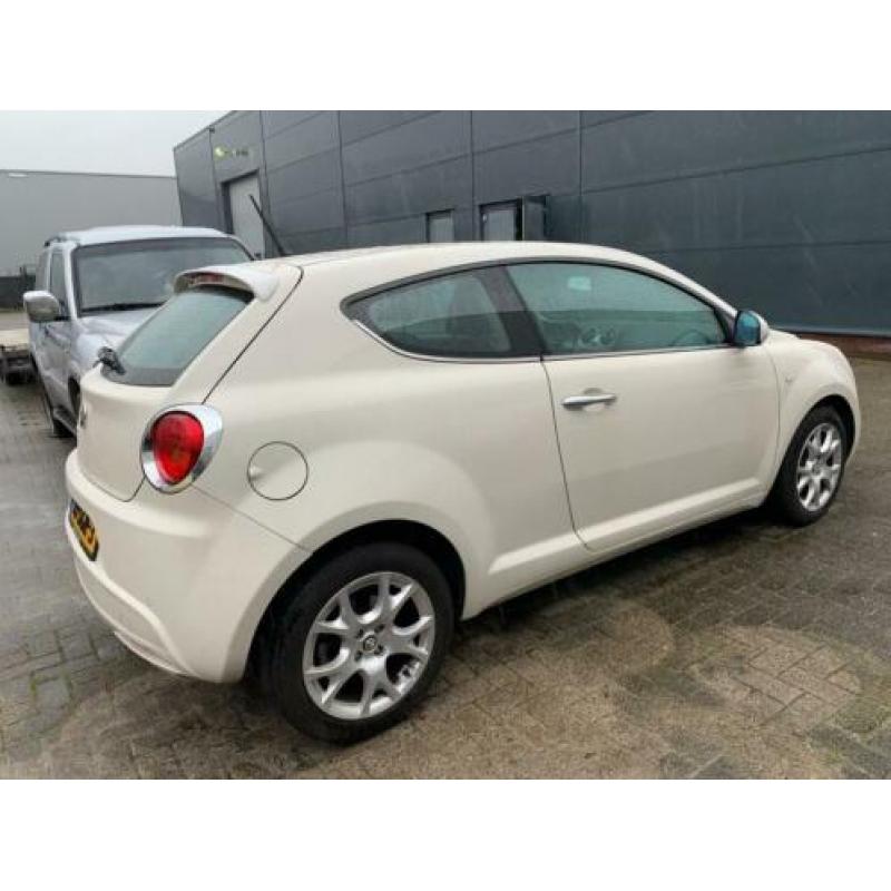 Alfa Romeo MiTo 1.3 JTDm ECO Essential * PRIJSTOPPER *
