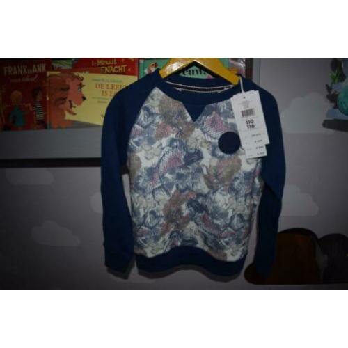 Nieuw sweater, WE, vissen, maat 110-116, jongen