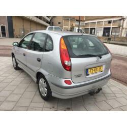 Nissan Almera Tino 2.2 dCi Acenta