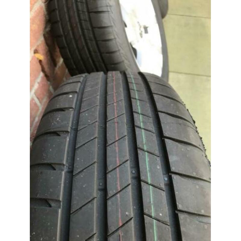 205 60 16 touran 2015 passat 5x112 vw zomerwielen