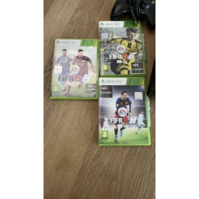 XBOX 360 incl 3 fifa jaartal 15,16,17 spellen