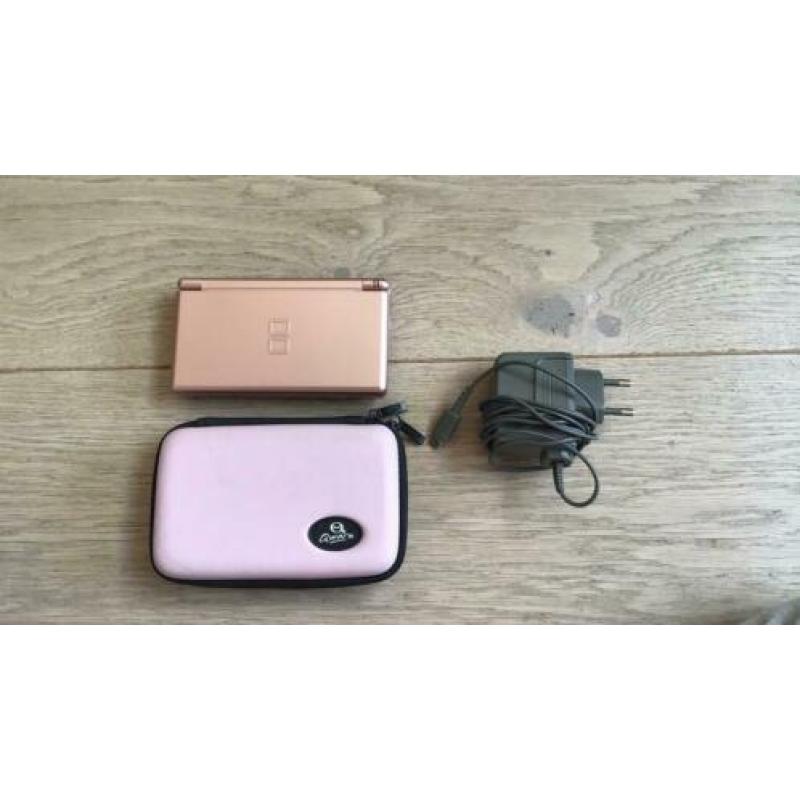 Nintendo DS Lite