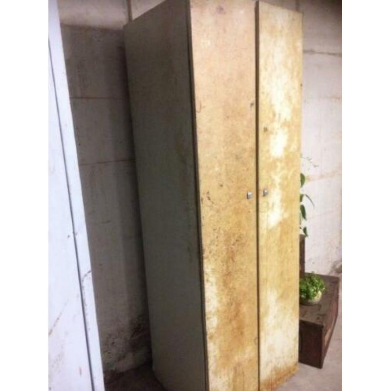 Industriële vintage kast metaal