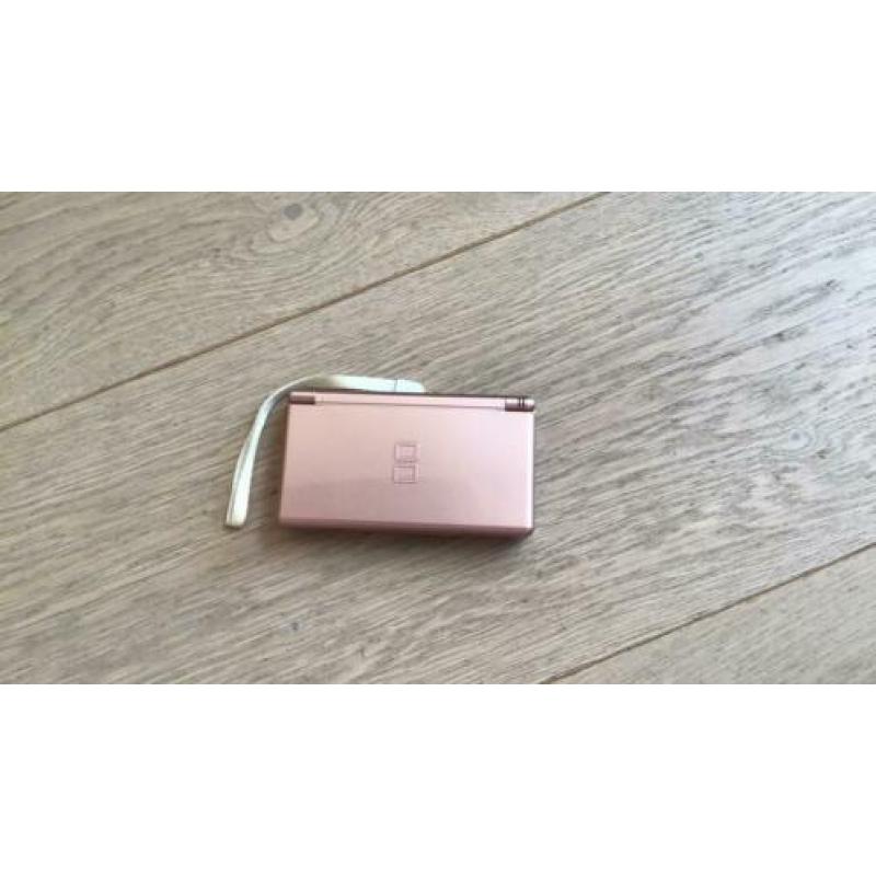 Nintendo DS Lite