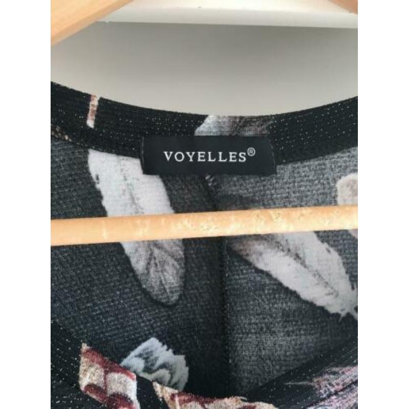 Voyelles: Lange glitter top met verenprint (S/M)