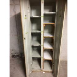 Industriële vintage kast metaal