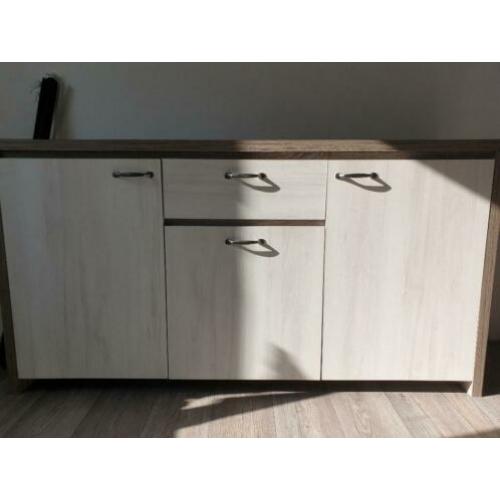 Dressoir en tafelmeubel