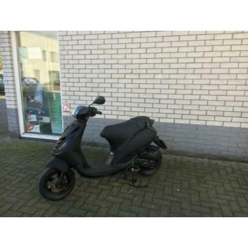 Gave piaggio zip sp 45km brom 4t mat zwart bj2011 6000km