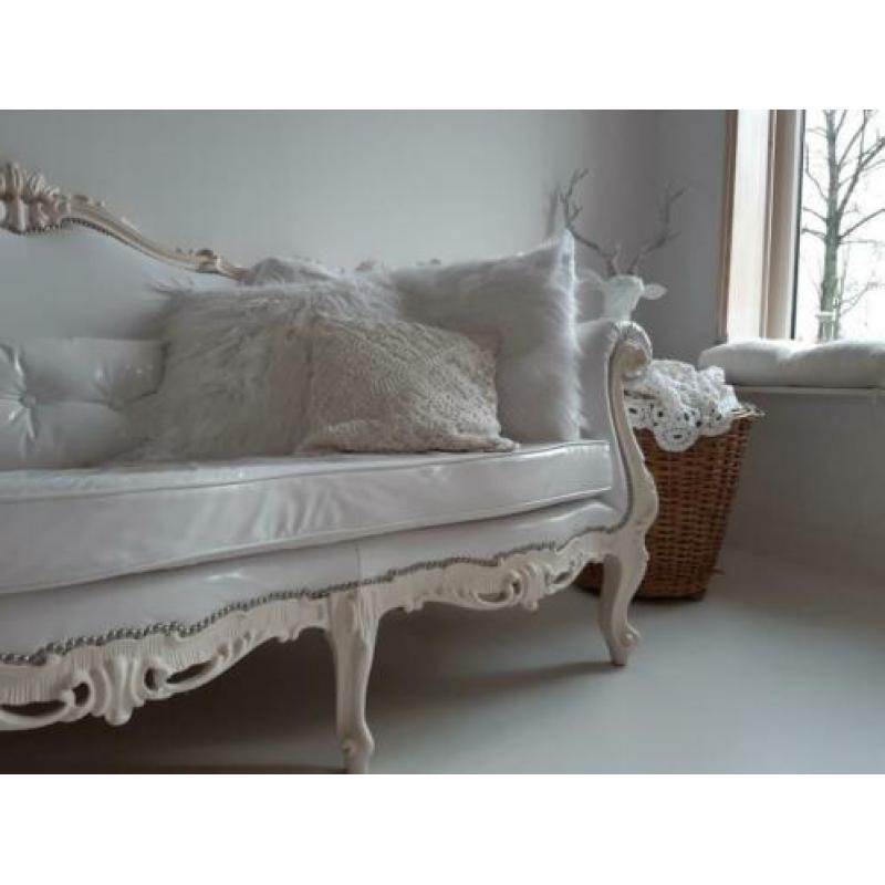 Mooie witte Queen Ann 3pers Barok Brocante bank