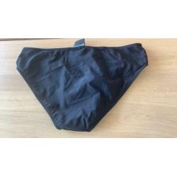 Bikini broekje zwart nieuw 40 42 44 of 46 2 modellen