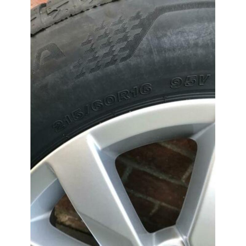 205 60 16 touran 2015 passat 5x112 vw zomerwielen