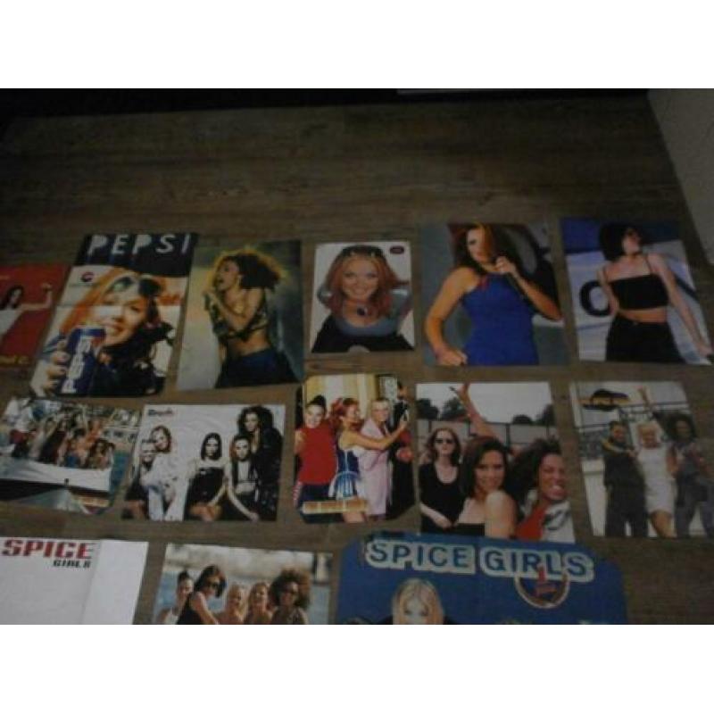 Opruiming jr 90 spice girls posters, stickeralbum, doos
