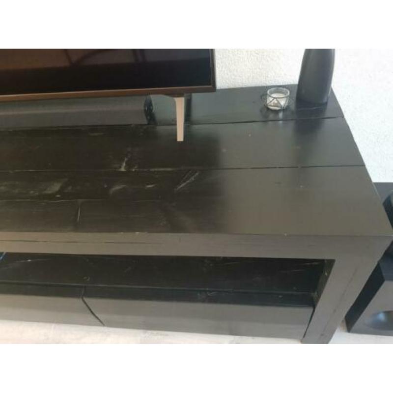 Mooi zwart eiken hout tv meubel 180cm breed. Goede kwaliteit