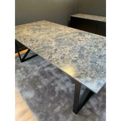 Neolith Emperador marmeren eettafel