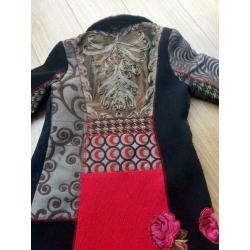 Desigual. Gave aparte voorjaars jas maat 38.