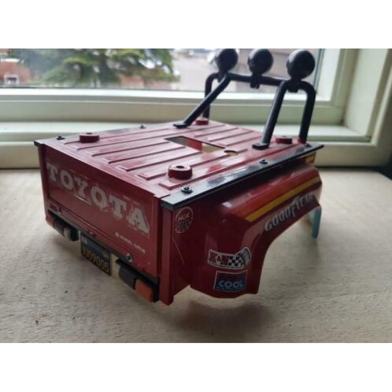 Tamiya vintage hilux achterbak
