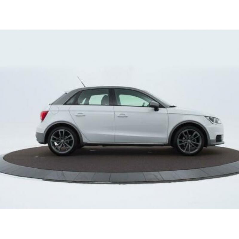 Audi A1 Sportback 1.0 Tfsi 95pk Active | Navigatie | Licht &