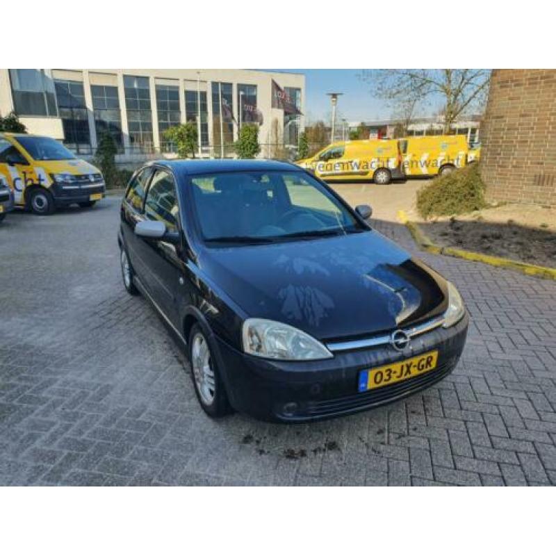 Opel Corsa Sport 1.4 I 16V 3D 2002 Zwart