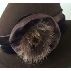 Bruine hoed maat 57
