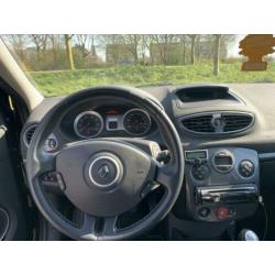 !!goed lezen!! Renault Clio 2.0 16V 3-DRS E4 2007 Zwart