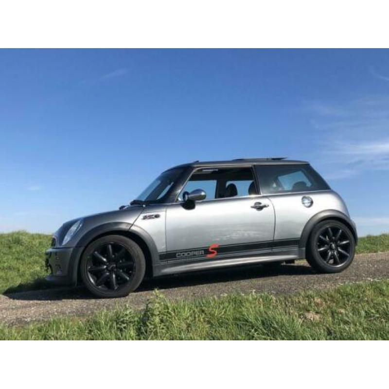 Mini 1.6 16V Cooper S 2004 Grijs