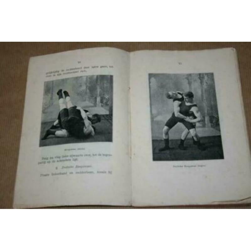 Zeldzaam oud boek - De Amateur Worstelaar - Ca 1920 !!
