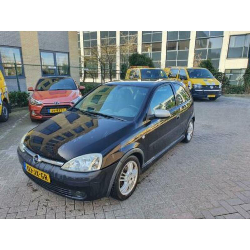 Opel Corsa Sport 1.4 I 16V 3D 2002 Zwart