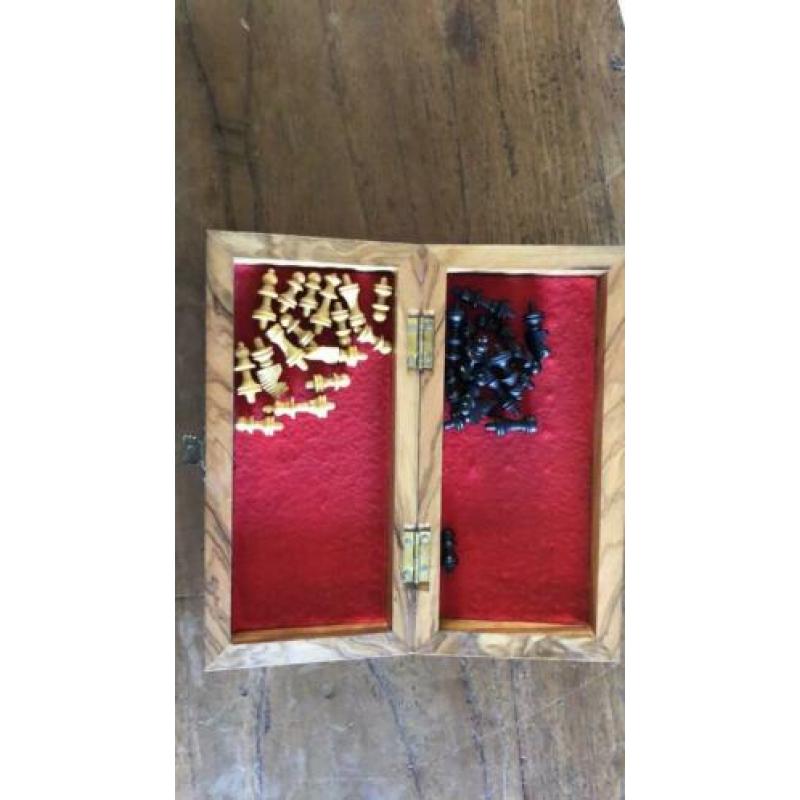 Compleet houten schaakbord