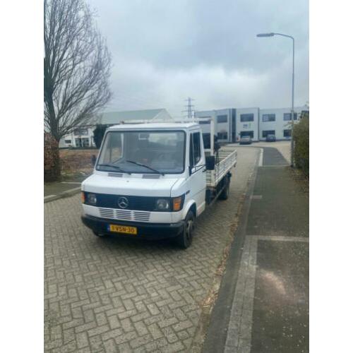 Mercedes-Benz 407D 1983 open laadbak
