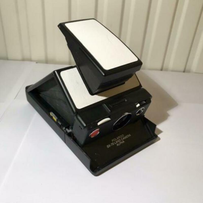 Polaroid SX-70 Alpha