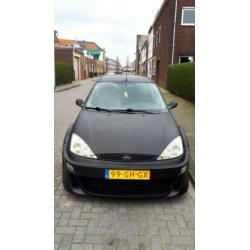 Ford Focus 1.8 I Ambiente 3D 2000 Zwart