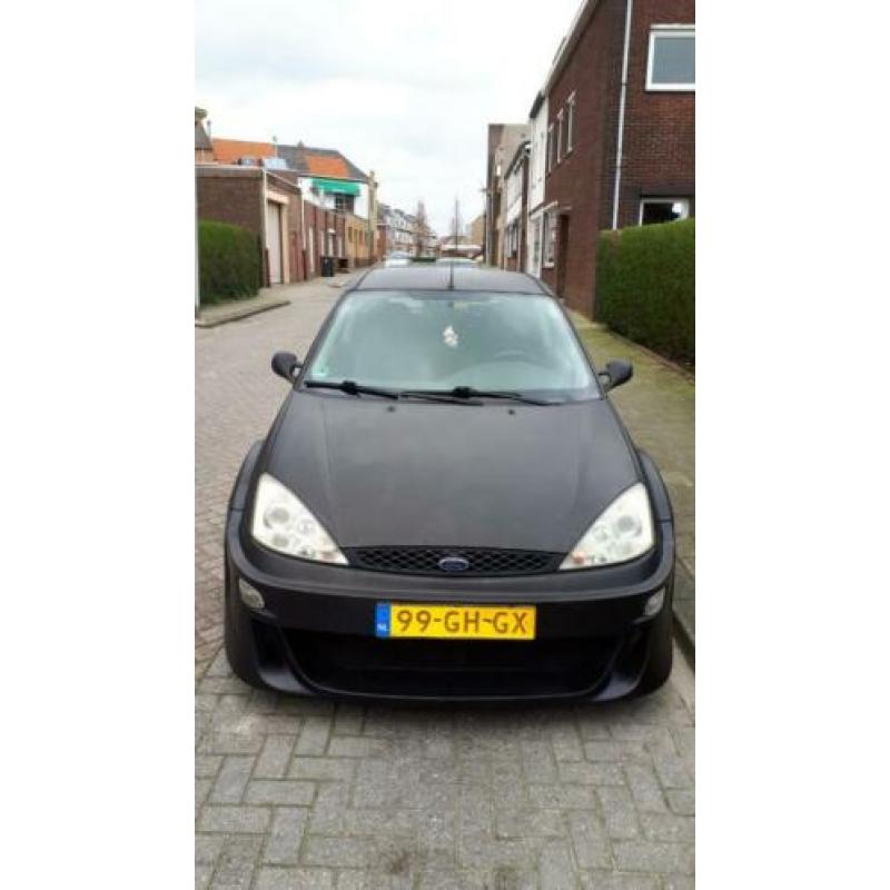 Ford Focus 1.8 I Ambiente 3D 2000 Zwart