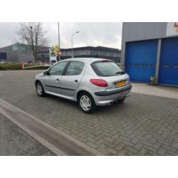 Peugeot 206 1.4 Gentry 5 Deurs Automaat Airco Nap Elektr ram