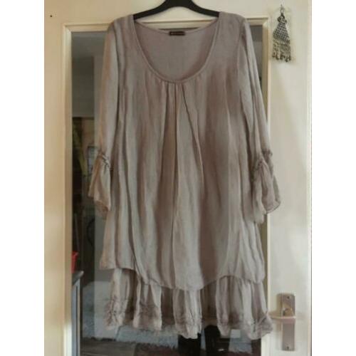 Mooie beige tuniek met twee lagen maat 42/44 voor 10€