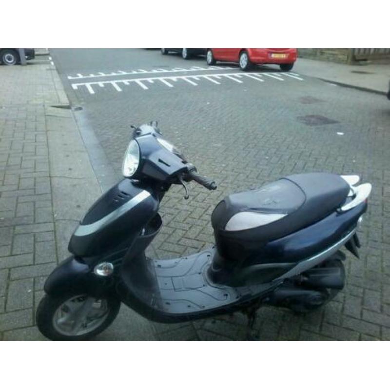 sym allo 2011 geel kenteken