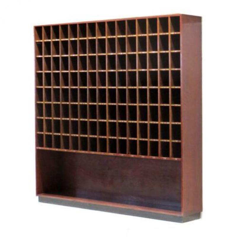 Vintage retro wijnkast / postkast / winkelkast / dressoir