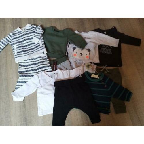 Babykleertjes maat 56