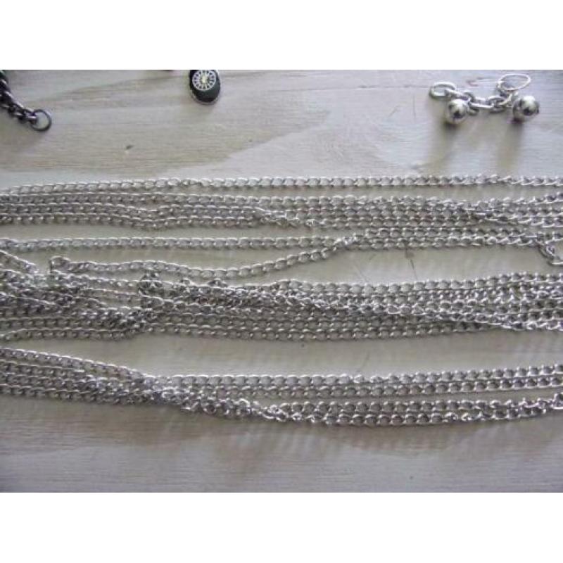 SALE!! 5,00euro,,HANGERS/BEDELS en KETTINGEN
