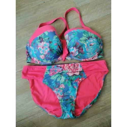 Zeer goede staat Prima donna bikini 80e broekje maat 42 L