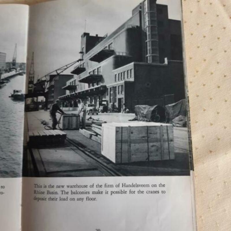 This is Rotterdam foto's Cas Oorthuys,aero-photo Nederland