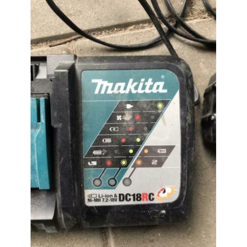 Makita DC18RC Oplader met Accu