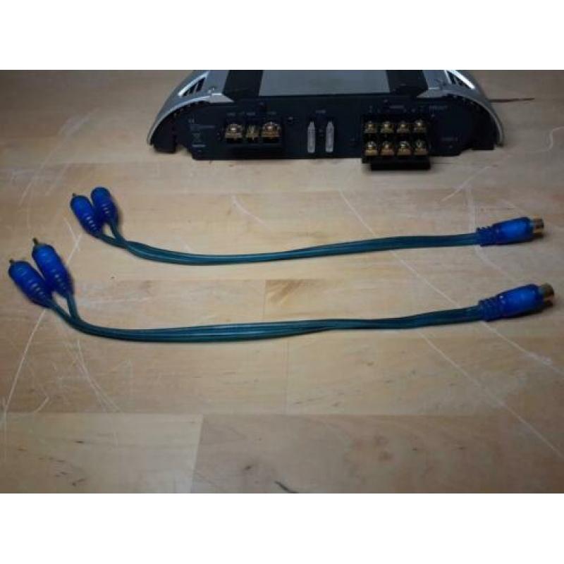 JBL versterker totaal 320 watt
