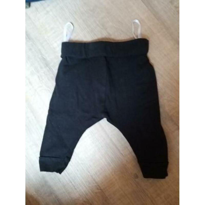 Babykleertjes maat 56