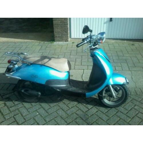 sym allo 2011 geel kenteken