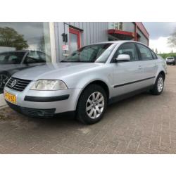 Volkswagen Passat 2.0-20V Trekaak/Airco