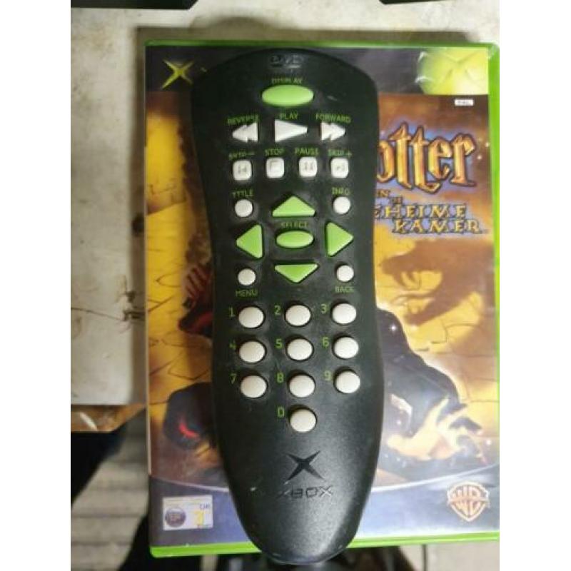 Xbox met 2 controllers